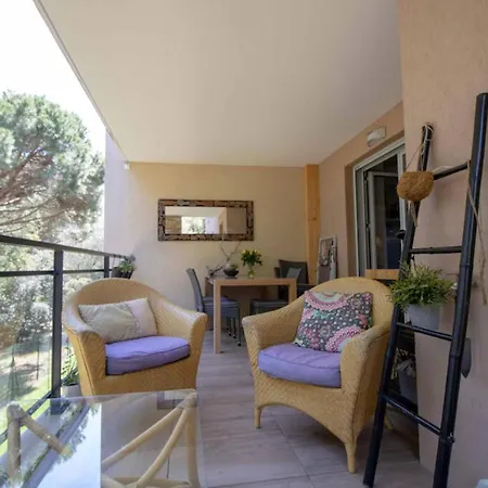 Beautiful 78m With 2 Balconies In Raphael Apartment