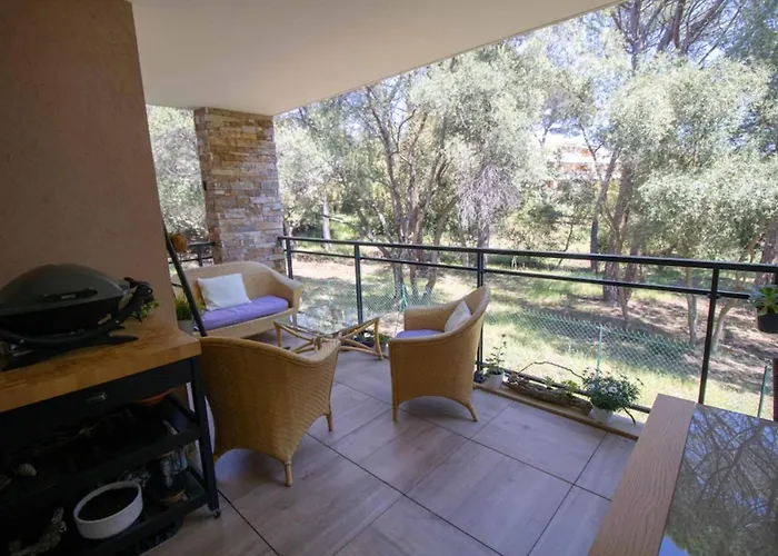 Beautiful 78m With 2 Balconies In Raphael Apartment *